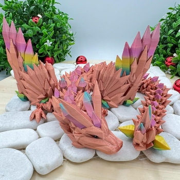 Kristalldrache – Magische Eleganz